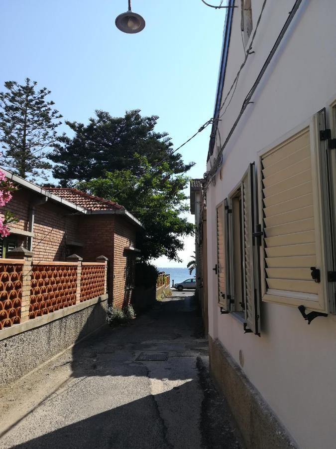Вилла Casa Silipi Gallico Экстерьер фото